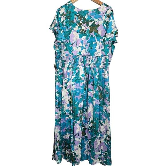 Taylor Plus Size blue white multi colored floral V-Neck Chiffon Dress - Picture 3 of 11